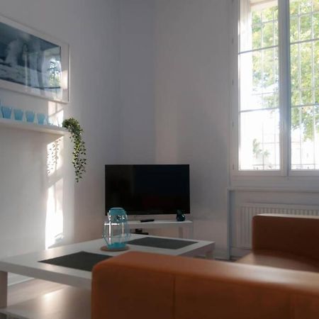Grand Appartement Proche Gare Et Polygone Безие Екстериор снимка